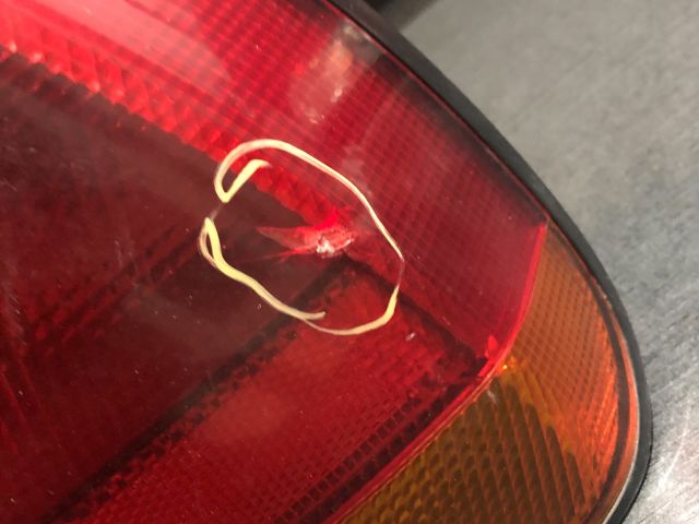 bontott MITSUBISHI CARISMA Jobb Külső Hátsó Lámpa