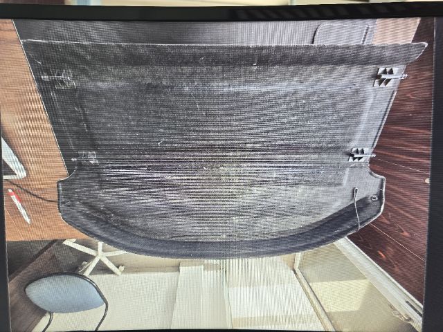 bontott MITSUBISHI CARISMA Kalaptartó