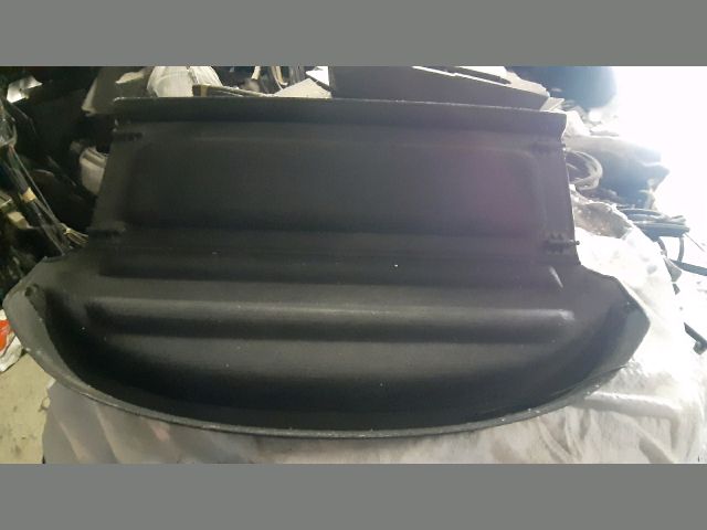 bontott MITSUBISHI CARISMA Kalaptartó