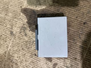 bontott MITSUBISHI CARISMA Központizár Elektronika