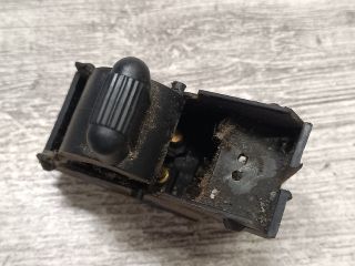 bontott MITSUBISHI CARISMA Központizár Kapcsoló