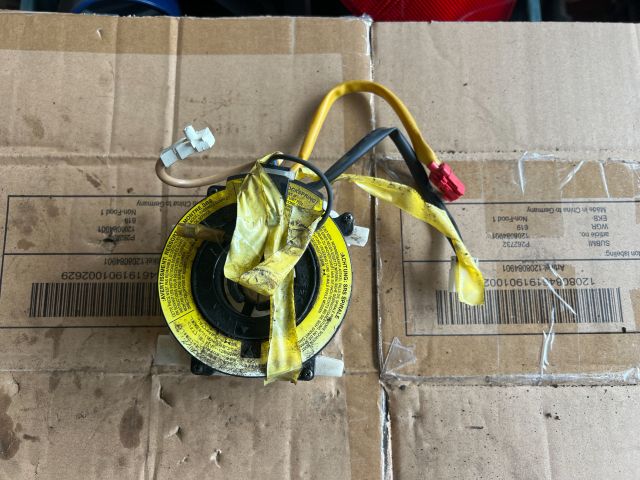 bontott MITSUBISHI CARISMA Légzsák Átvezető Szalagkábel