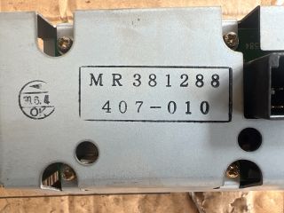 bontott MITSUBISHI CARISMA Multifunkciós Kijelző