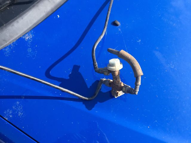 bontott MITSUBISHI CARISMA Tankszellőztető Szelep