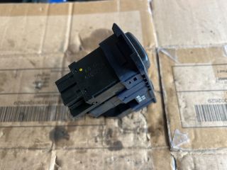 bontott MITSUBISHI CARISMA Tükör Kapcsoló