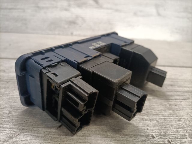 bontott MITSUBISHI CARISMA Tükör Kapcsoló