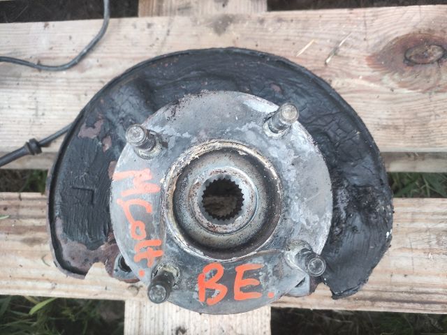 bontott MITSUBISHI COLT Bal első Csonkállvány Kerékaggyal