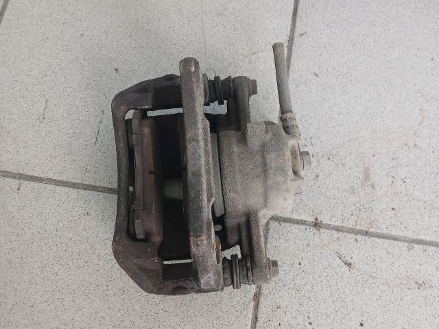 bontott MITSUBISHI COLT Bal első Féknyereg Munkahengerrel