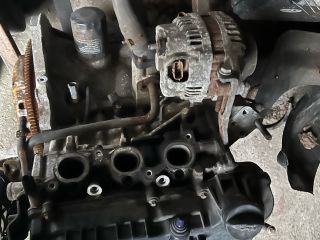 bontott MITSUBISHI COLT Motor (Fűzött blokk hengerfejjel)