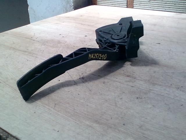 bontott MITSUBISHI COLT Gázpedál (Elektromos)