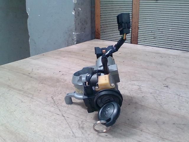 bontott MITSUBISHI COLT Gyújtáskapcsoló
