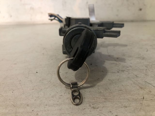 bontott MITSUBISHI COLT Gyújtáskapcsoló