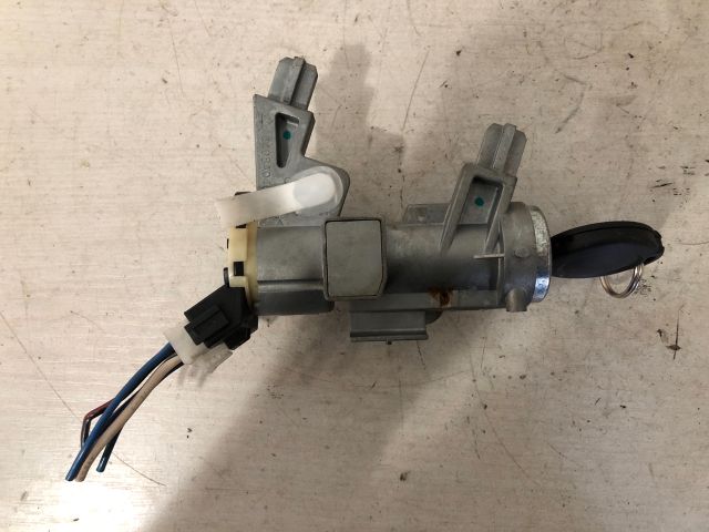 bontott MITSUBISHI COLT Gyújtáskapcsoló