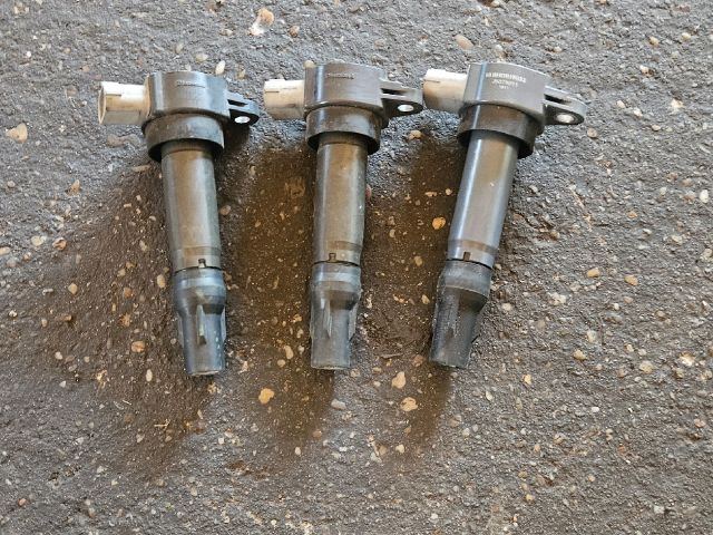 bontott MITSUBISHI COLT Gyújtótrafó Szett