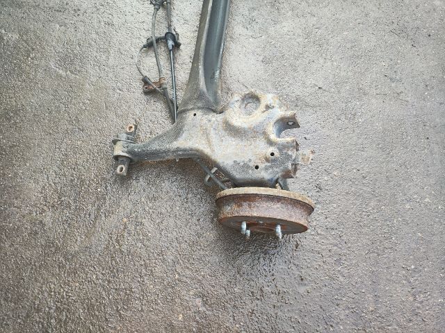 bontott MITSUBISHI COLT Hátsó Híd (Dobfékes)