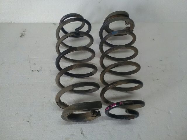 bontott MITSUBISHI COLT Hátsó Rugó Pár