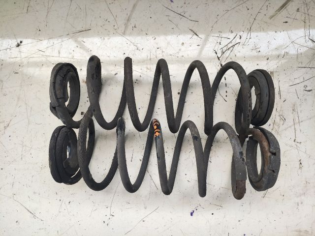 bontott MITSUBISHI COLT Hátsó Rugó Pár