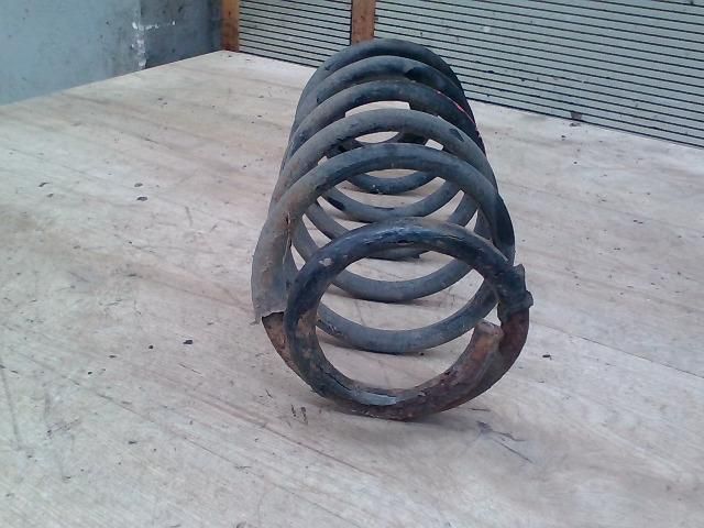 bontott MITSUBISHI COLT Hátsó Rugó