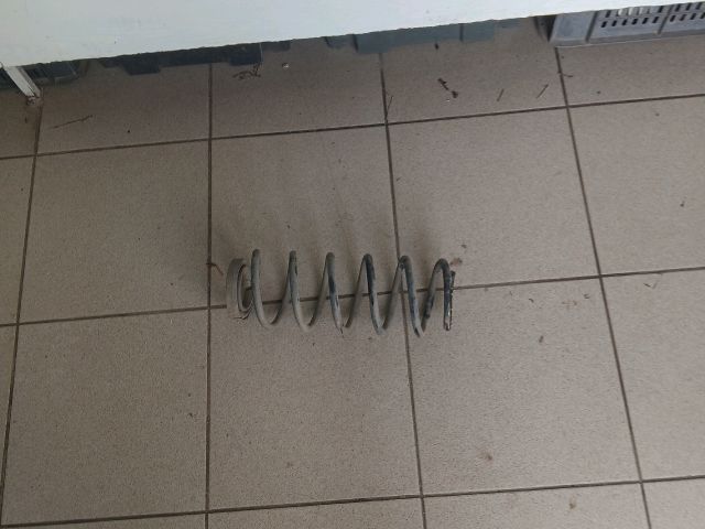 bontott MITSUBISHI COLT Hátsó Rugó