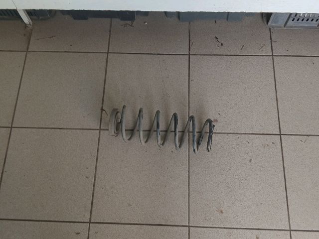 bontott MITSUBISHI COLT Hátsó Rugó