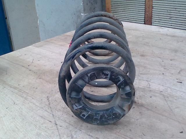 bontott MITSUBISHI COLT Hátsó Rugó