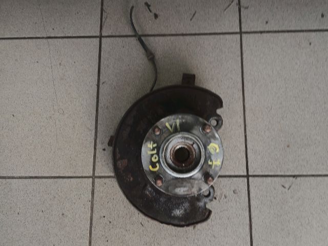 bontott MITSUBISHI COLT Jobb első Csonkállvány Kerékaggyal