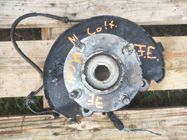 bontott MITSUBISHI COLT Jobb első Csonkállvány Kerékaggyal