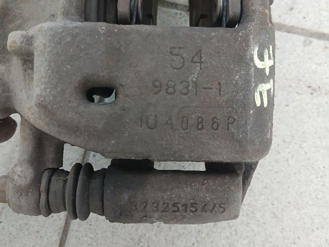 bontott MITSUBISHI COLT Jobb első Féknyereg Munkahengerrel