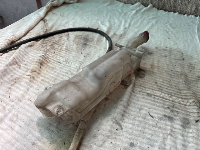 bontott MITSUBISHI COLT Kiegyenlítő Tartály