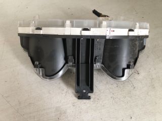 bontott MITSUBISHI COLT Kilométeróra