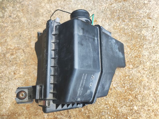 bontott MITSUBISHI COLT Légszűrő Ház