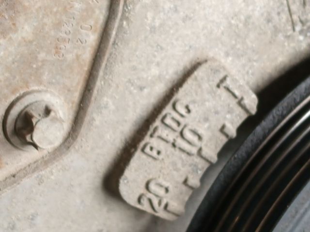 bontott MITSUBISHI COLT Motor (Fűzött blokk hengerfejjel)