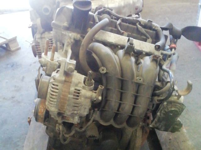 bontott MITSUBISHI COLT Motor (Fűzött blokk hengerfejjel)