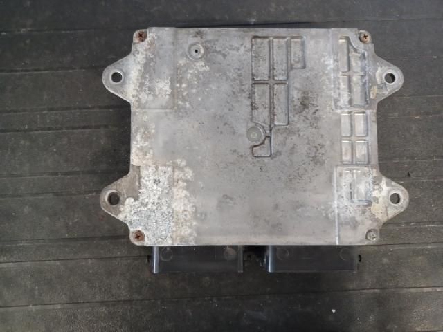 bontott MITSUBISHI COLT Motorvezérlő