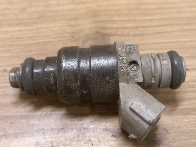 bontott MITSUBISHI COLT Porlasztó (1 db)