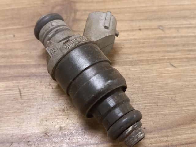 bontott MITSUBISHI COLT Porlasztó (1 db)