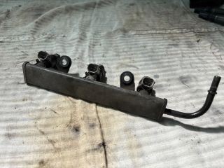 bontott MITSUBISHI COLT Porlasztó Sor / Híd