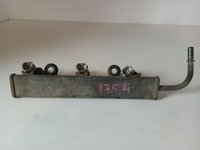 bontott MITSUBISHI COLT Porlasztó Sor / Híd