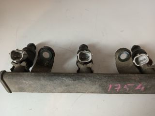 bontott MITSUBISHI COLT Porlasztó Sor / Híd