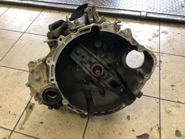 bontott MITSUBISHI COLT Váltó (Mechanikus)