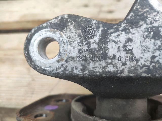 bontott MITSUBISHI COLT Váltó Tartó Bak (Pozíciófüggetlen)