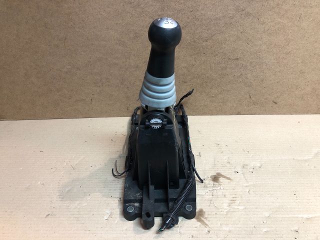 bontott MITSUBISHI COLT Automata Váltókar