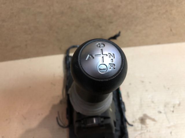 bontott MITSUBISHI COLT Automata Váltókar