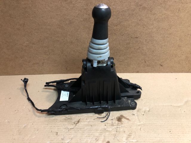 bontott MITSUBISHI COLT Automata Váltókar