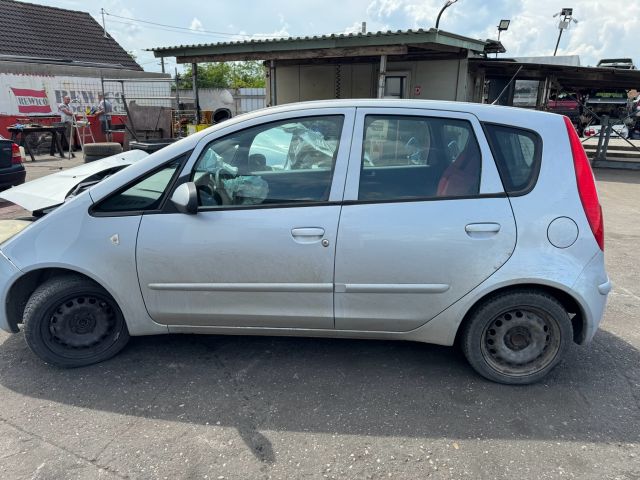 bontott MITSUBISHI COLT Bal első Csonkállvány Kerékaggyal