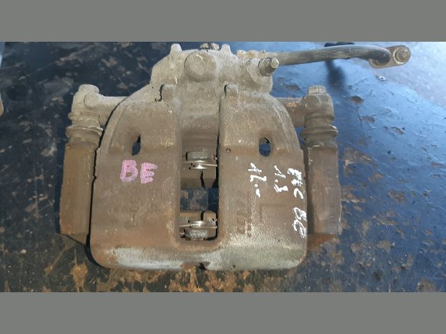 bontott MITSUBISHI COLT Bal első Féknyereg Munkahengerrel