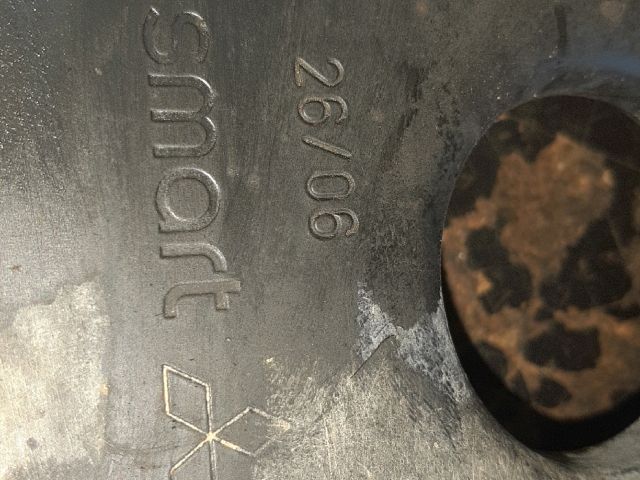 bontott MITSUBISHI COLT Bal első Lengőkar