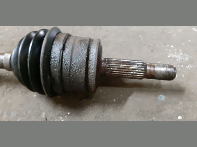 bontott MITSUBISHI COLT Bal Féltengely