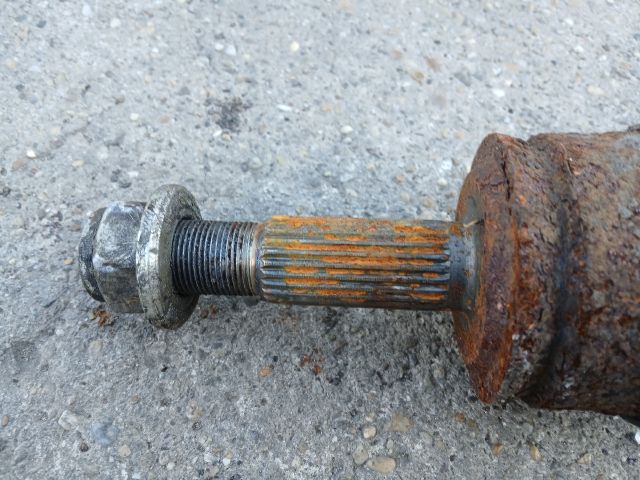 bontott MITSUBISHI COLT Bal Féltengely