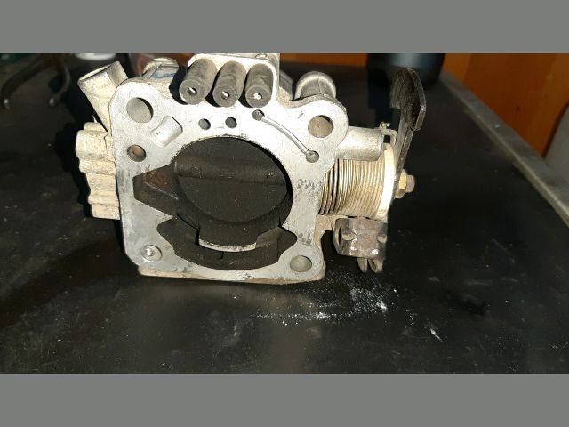 bontott MITSUBISHI COLT Fojtószelep (Mechanikus)